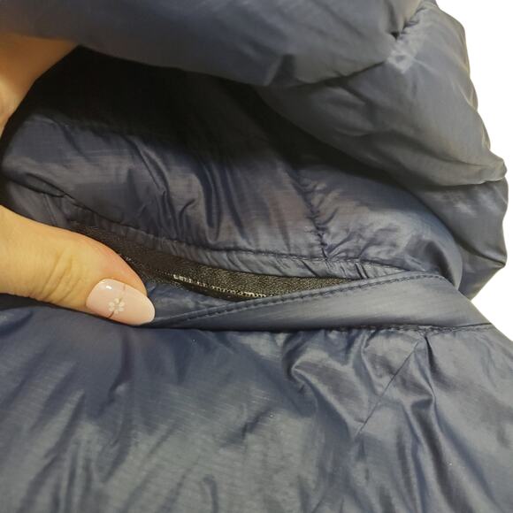Abercrombie A&F Puffer Jacket with Removable Hood Poly-Fill Water Resistant Flaw - Picture 7 of 15